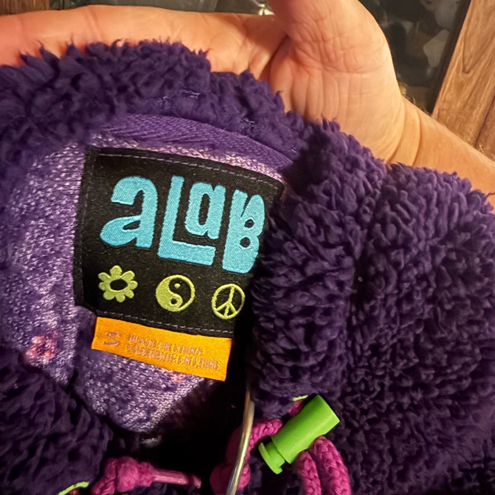 Purple Alien Graphic Hoodie - Picture 4 of 4